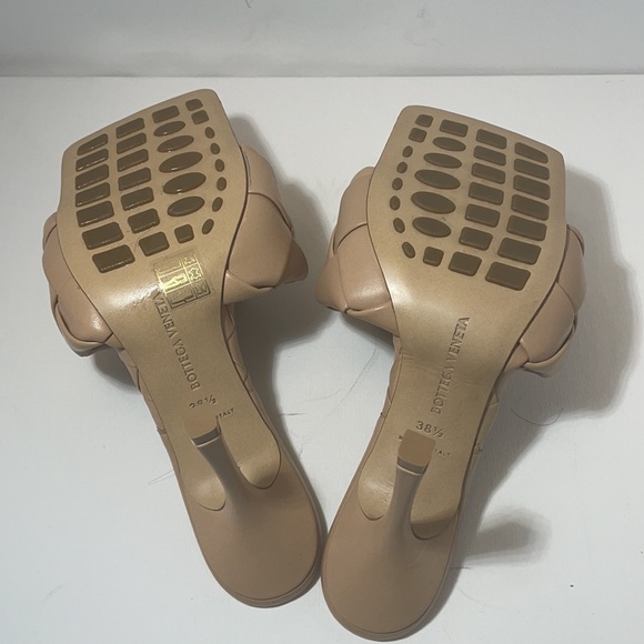 Bottega Veneta BV Lido Sandal - Picture 6 of 8